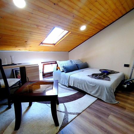 Low Budget Apartment With Breakfast #3 Варна Экстерьер фото